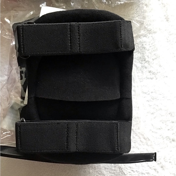 NWT Tactical Elbow Pads BlackHawk Hellstorm Black 80265 BK Authentic - Picture 4 of 5